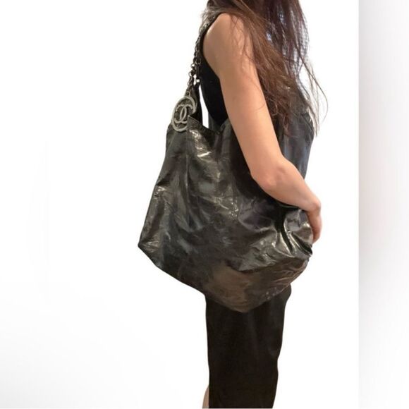 Chanel Coco Cabas x-large patent leather tote - Picture 2 of 11